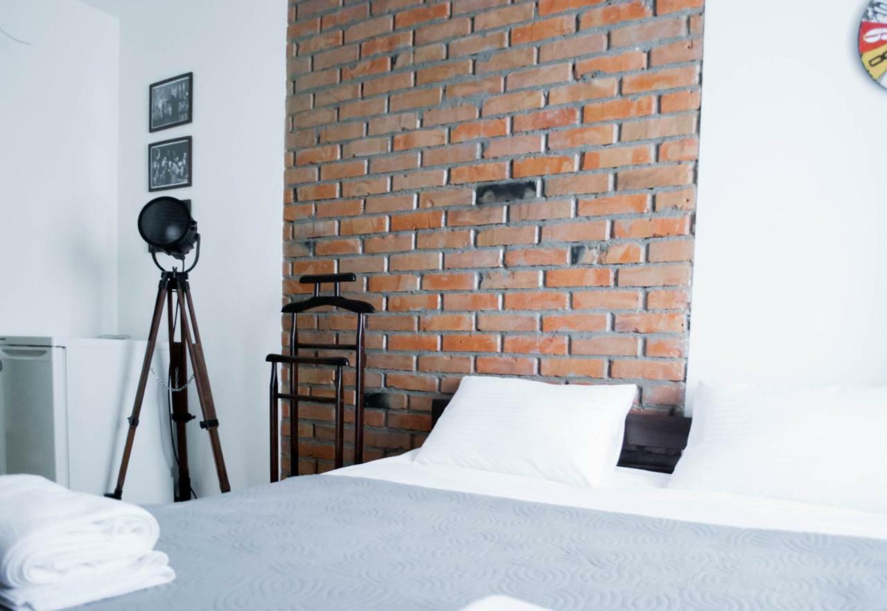 Hostel Uyutniy Dvorik Odessa Ngoại thất bức ảnh