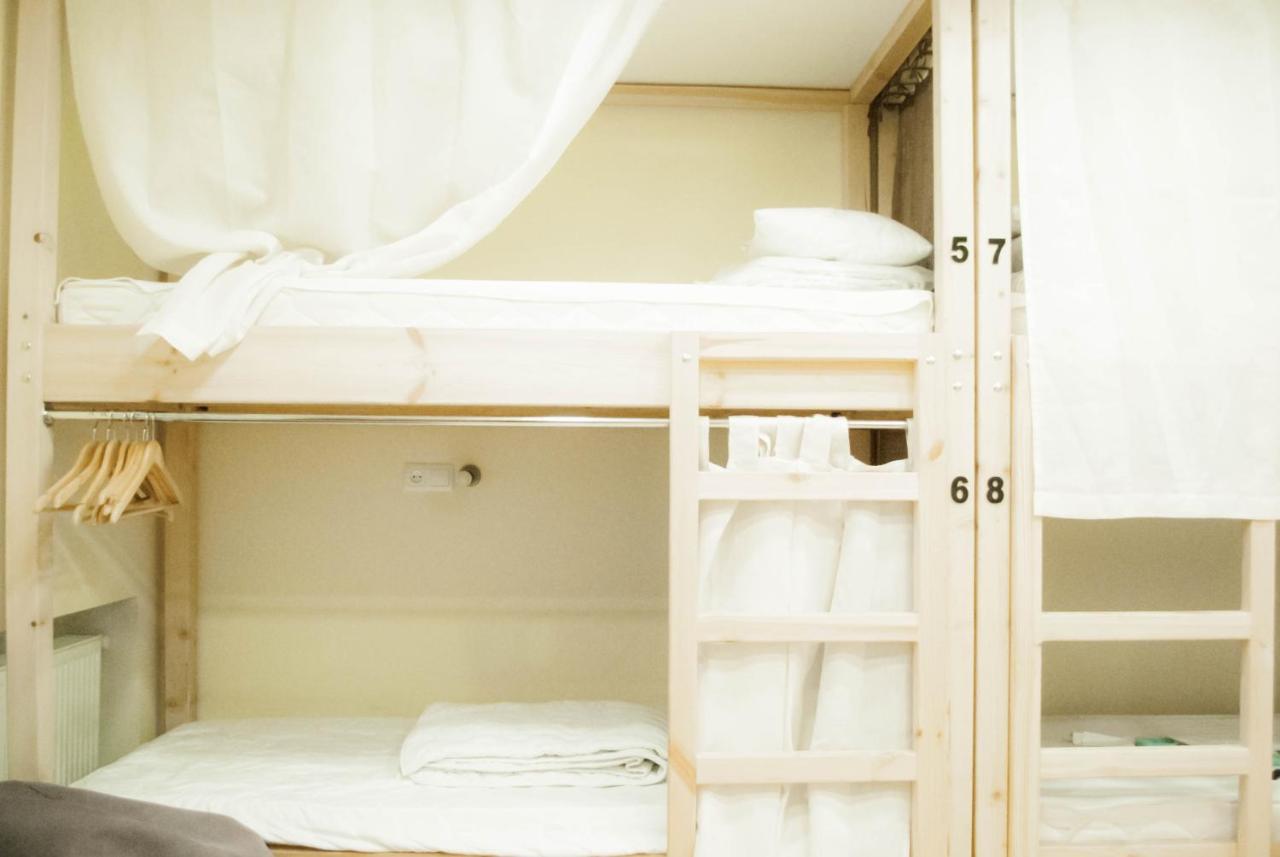 Hostel Uyutniy Dvorik Odessa Ngoại thất bức ảnh